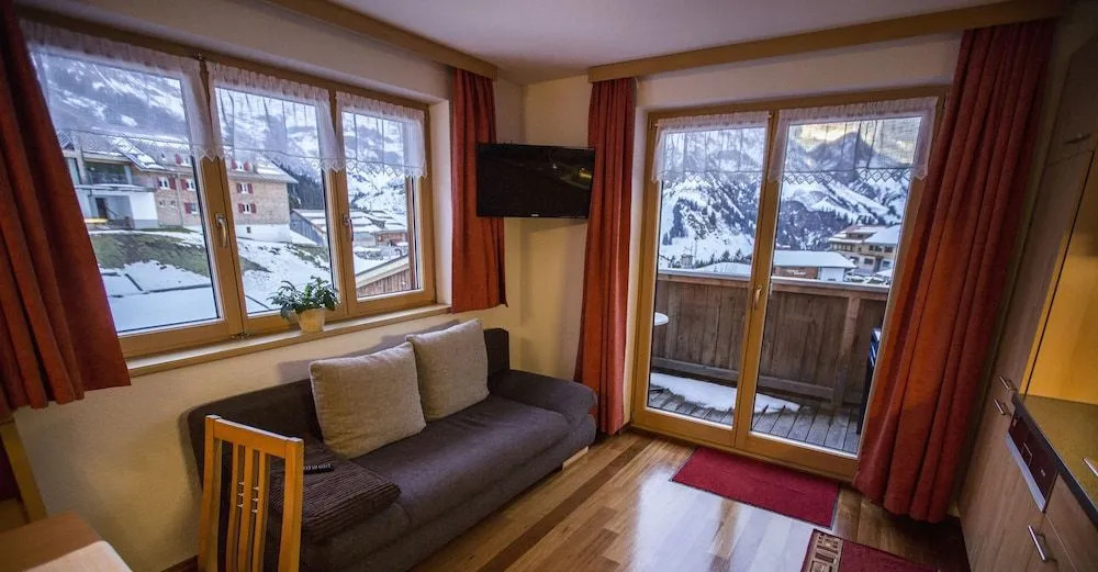 Haus Rothorn