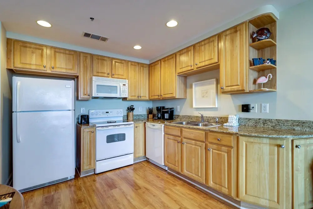Gulf Front! 2 BR 2 BA! 11th Floor Condo + Condo Amenities!
