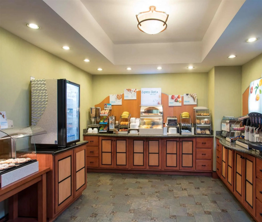 Holiday Inn Express & Suites Danville by IHG