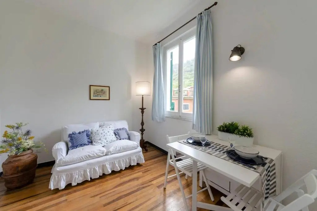 ALTIDO Lovely Apt for 2, with Terrace and Lovely View