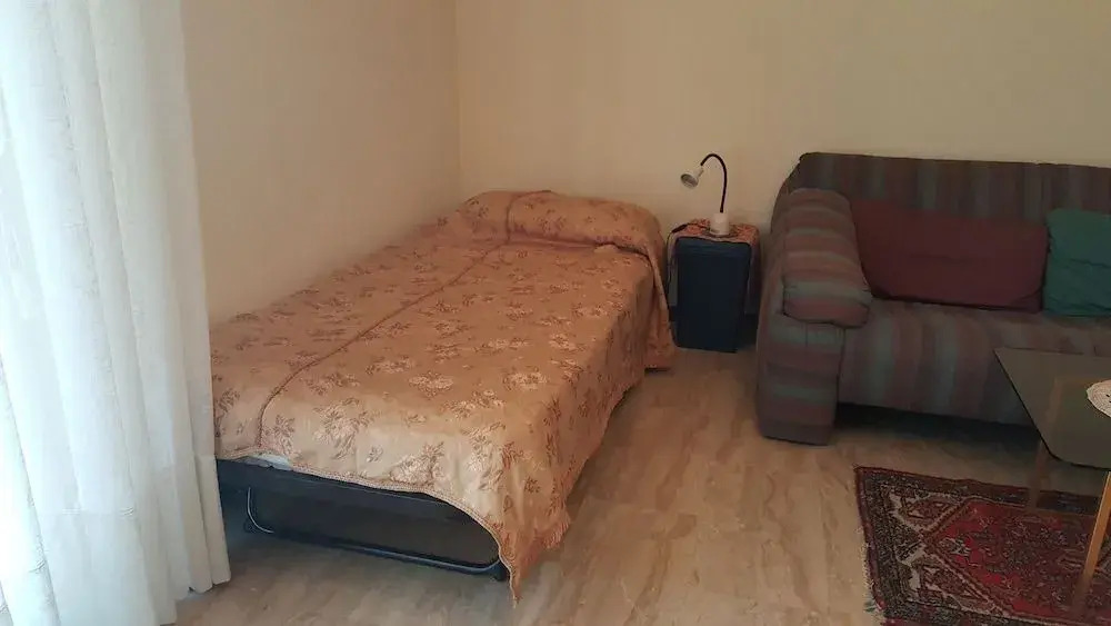 Bed and Breakfast Groane