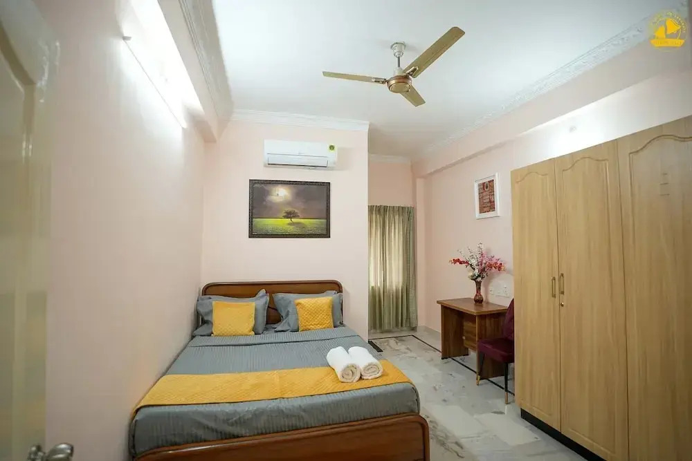 Yellow Bells Serviced Apartments Gachibowli