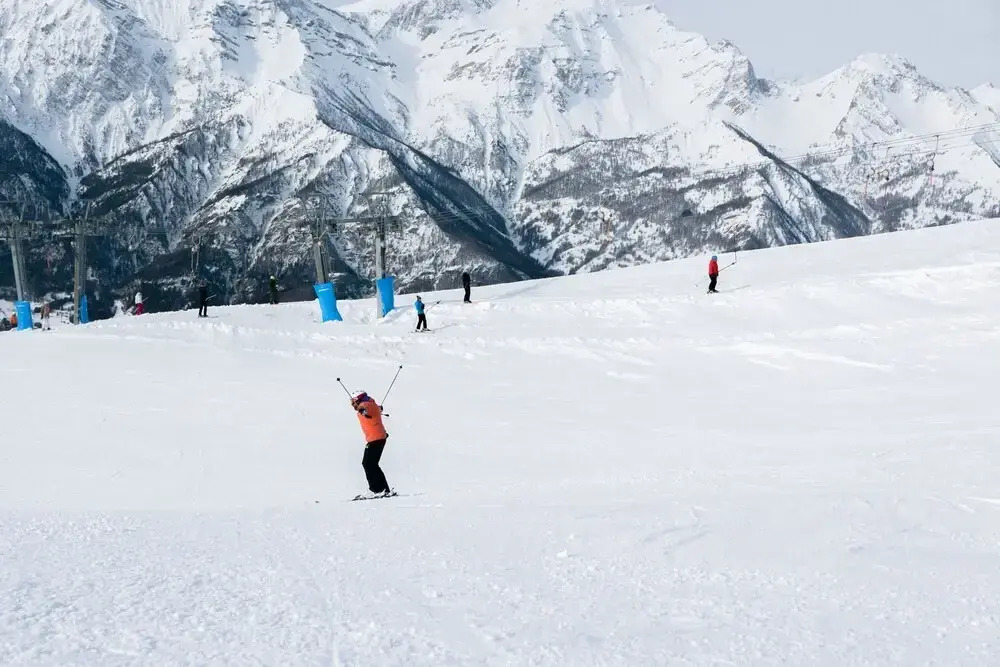 Grange Hike & Ski Sestriere Apartments