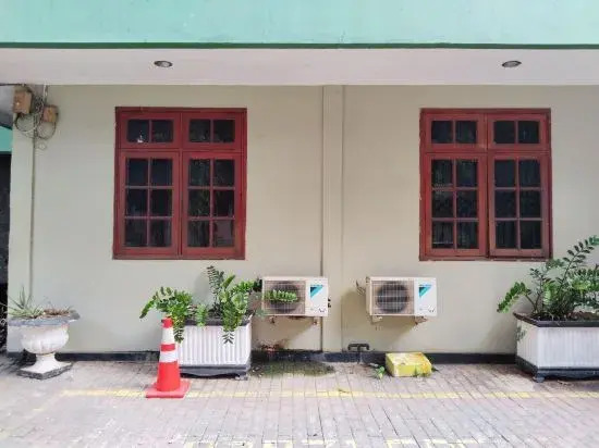 DeKuningan House