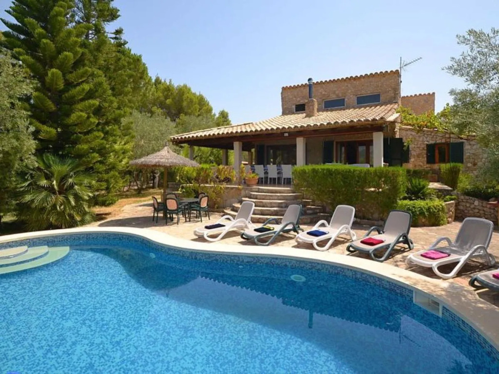House Roura Mancor de la Vall