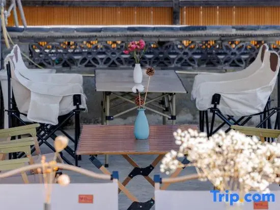 Huanyi · Travel Secret Designer Boutique Hotel (Panxi Internet-Famous S-Bend Store)
