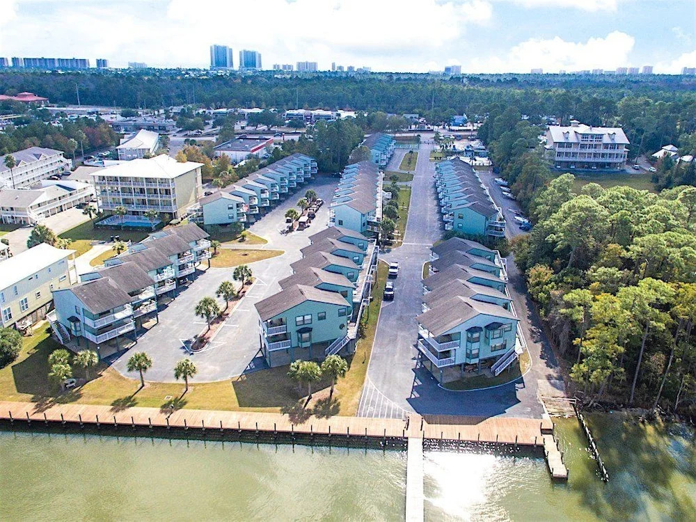 28561 Canal Rd Condo by RedAwning