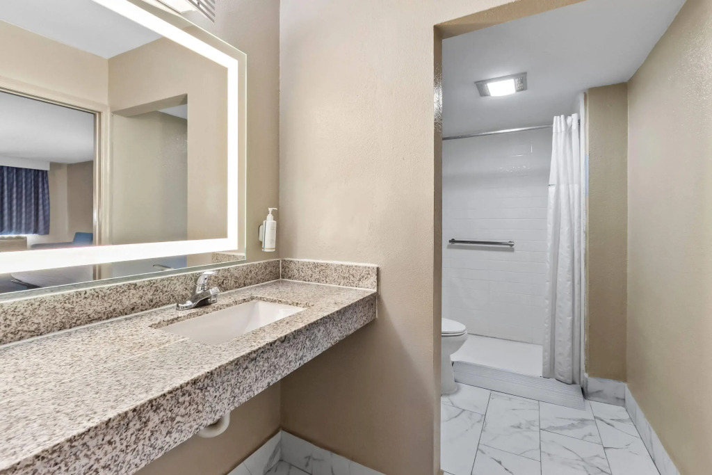 Days Inn by Wyndham Goose Creek
