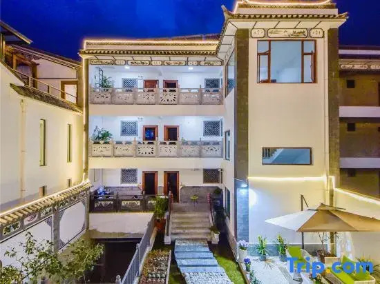 Dali Foreign Township Autumn Residence