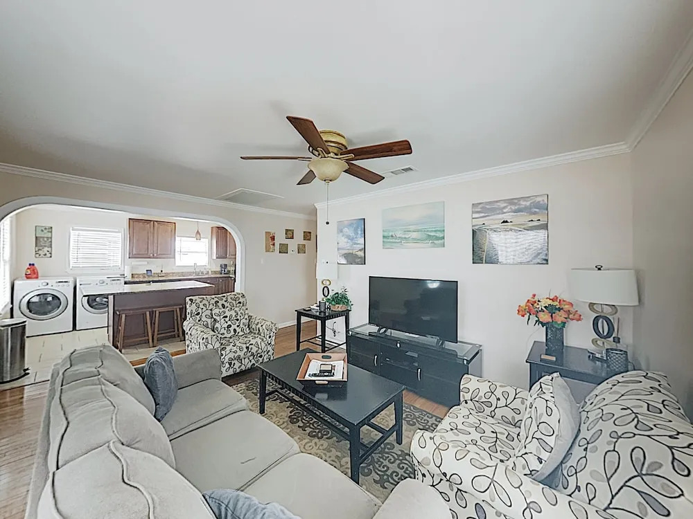 New Listing! Sparkling Beach - Walk To Shore 3 Bedroom Home