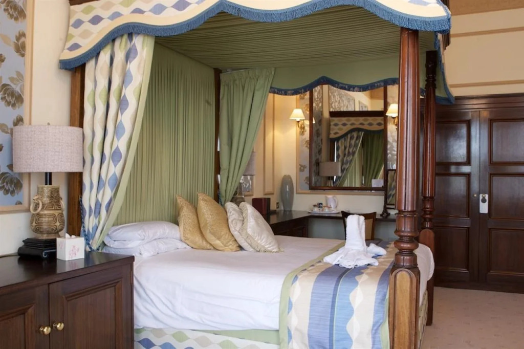 The Tudor House Hotel, Tewkesbury, Gloucestershire - The Coaching Inn Group