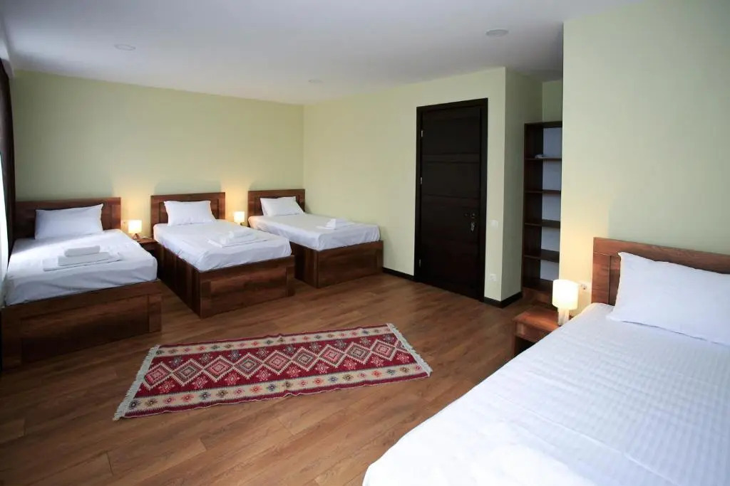 Bucha`s Guest House & Wine Cellar