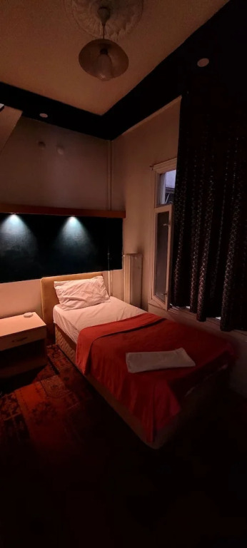 Umut Bakis Hotel