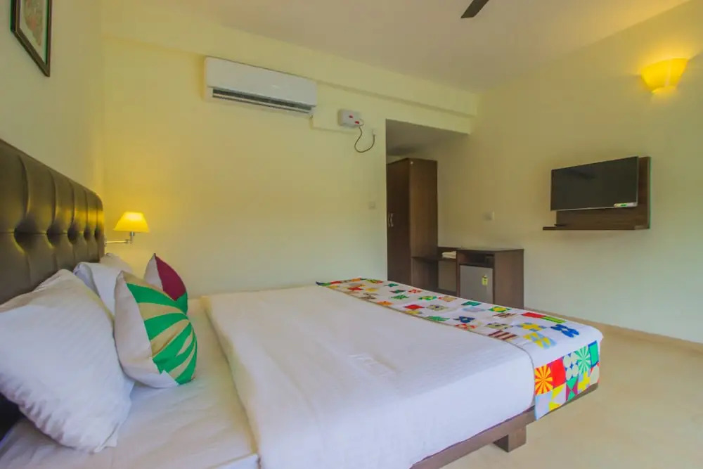 OYO 16157 Home Casa Laguna Lake View Studio