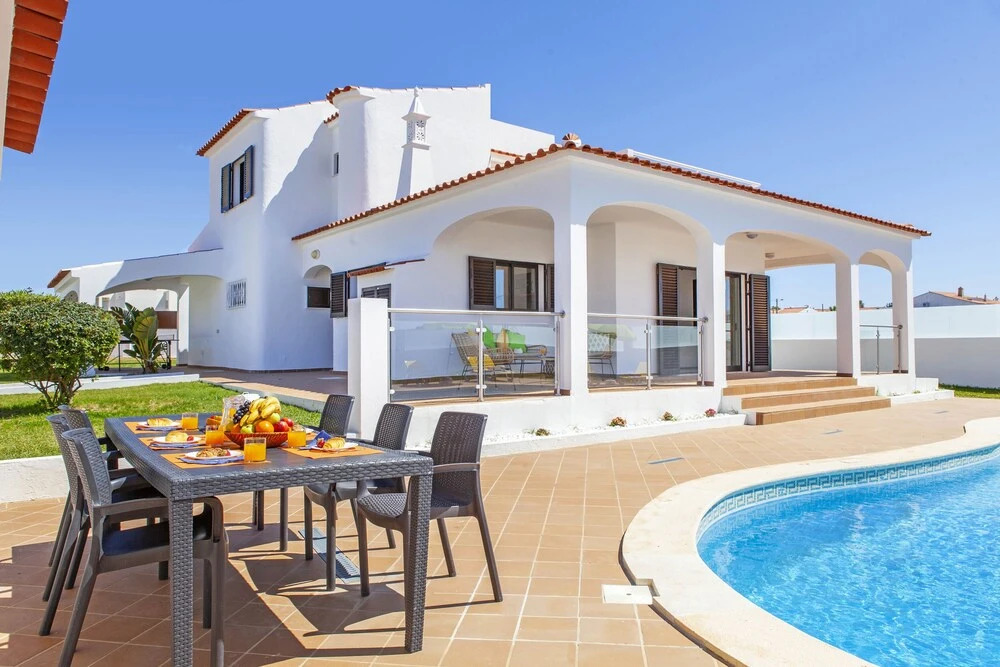 Villa Abel - Villa espaçosa com BBQ e piscina em Albufeira