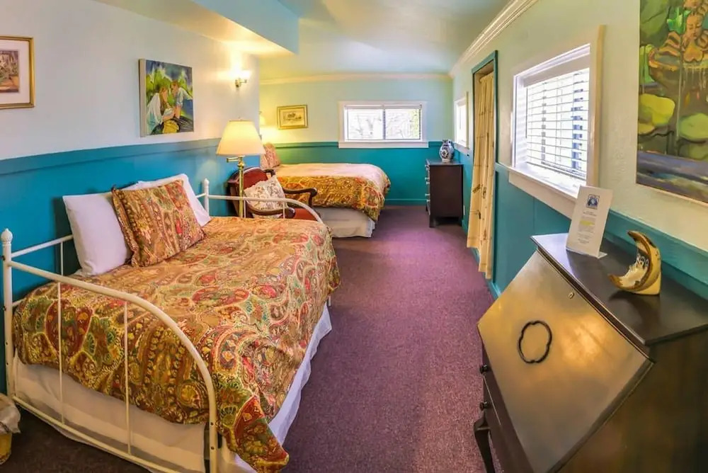 Blue Moon House ~ Just Five Blocks From Osf!