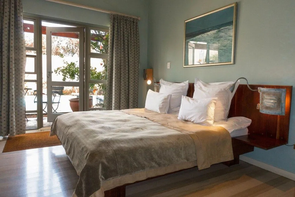 Rosedene Lodge - All solar, all aircon with pool and garden