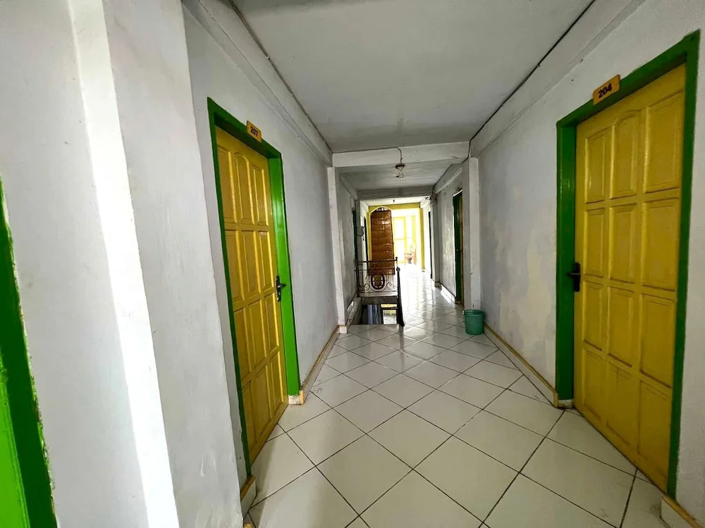 Hotel O Kost Gowa Near Gowa
