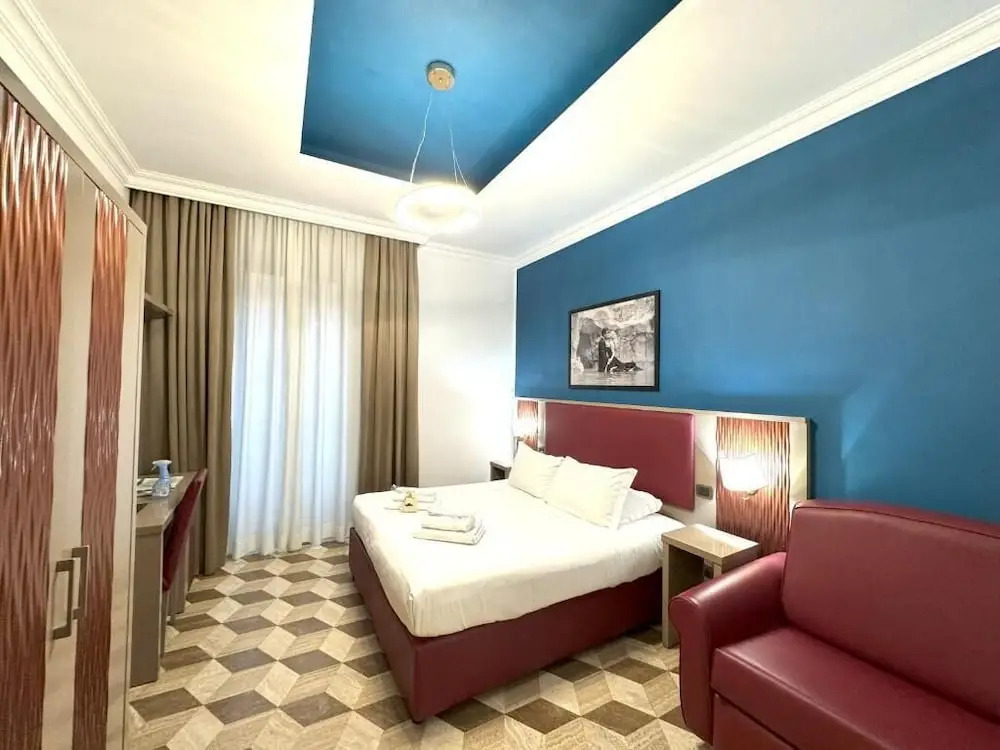 The Five Oscars Inn