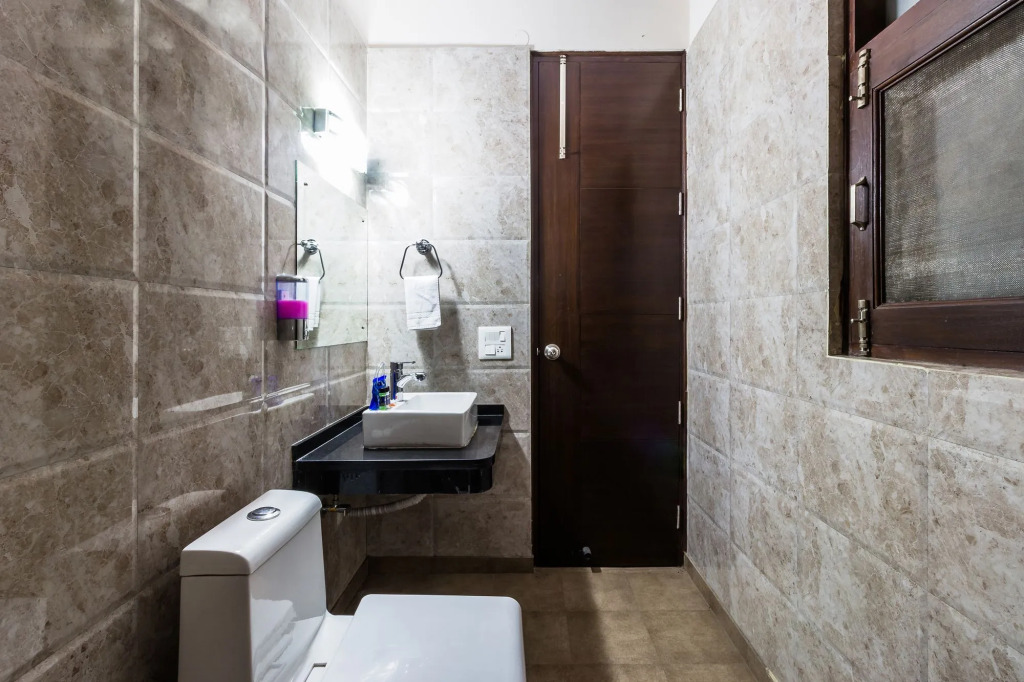 Fragrance Habitat By OYO Rooms