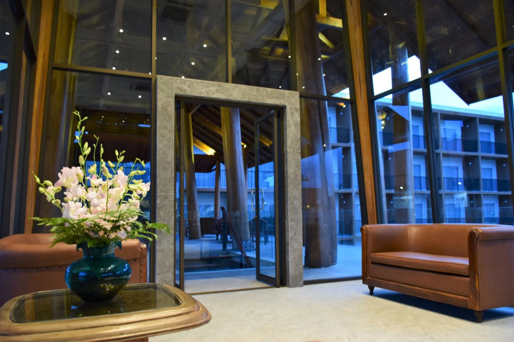 Teak Wing Hotel Samui