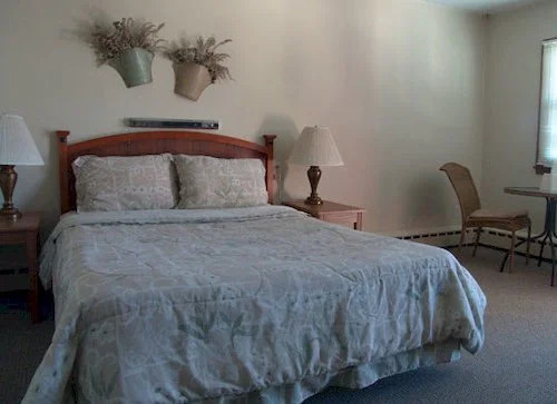 Lighthouse Inn