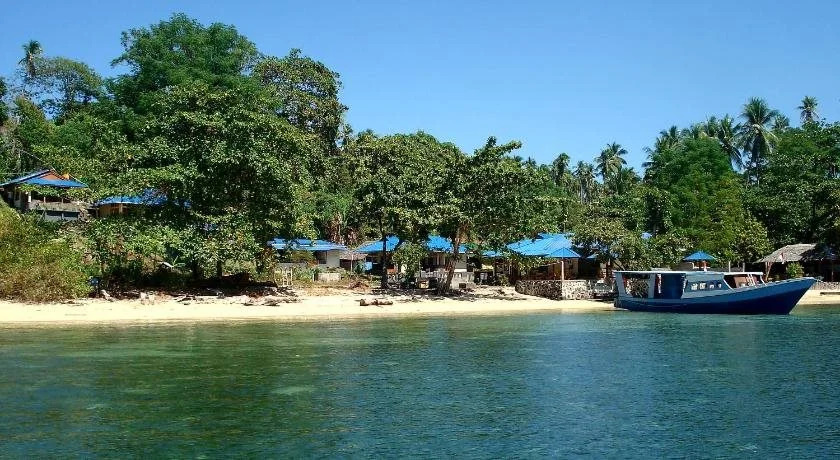 Bunaken Sunrise Beach