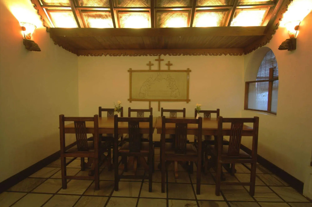Hotel Ambadi