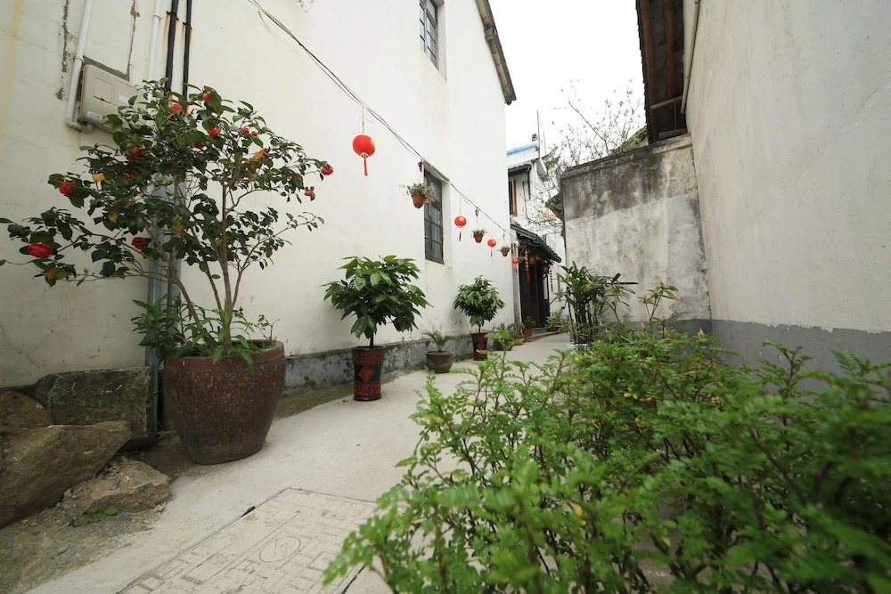 Zhouzhuang Courtyard 99 Hostel