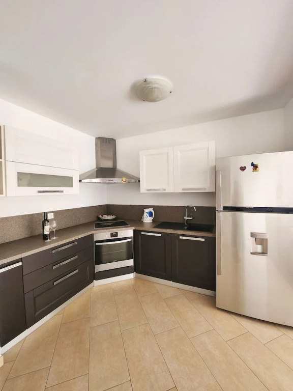 Apartment 1695
