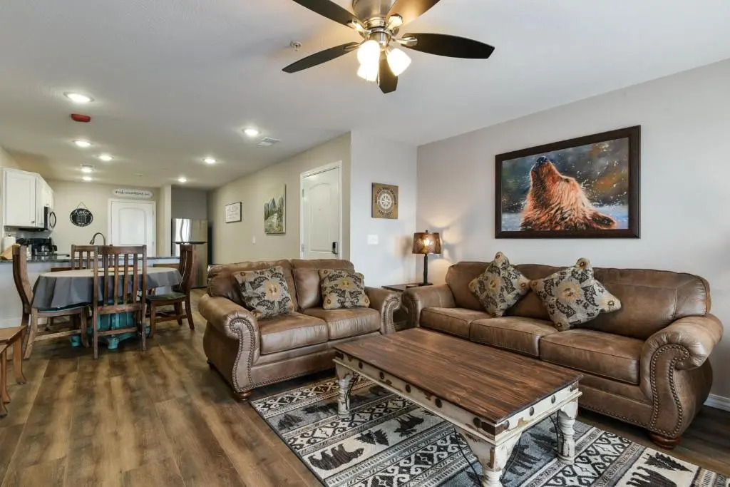 Mystic Cove Condo - Pool - Perfect Location!!