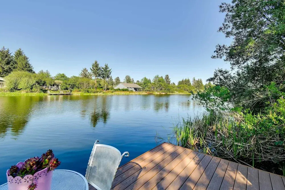 Ocean Shores Retreat w/ Porch & Canal Views!