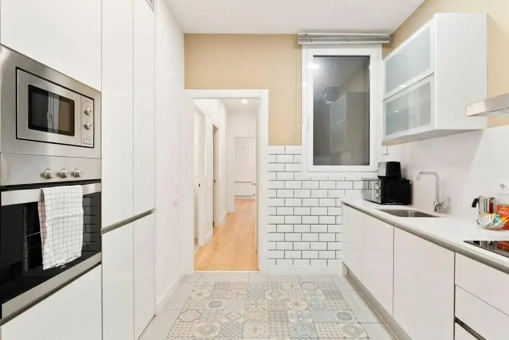 Arc de Triomf Luxury Modern 2-Bedroom 2-Bathroom