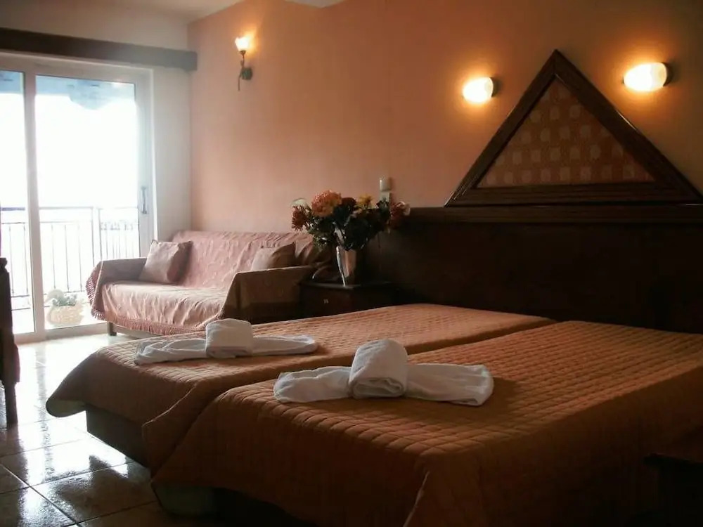 delphi aiolos center hotel panoramic view&yoga harmony hotel&rooms