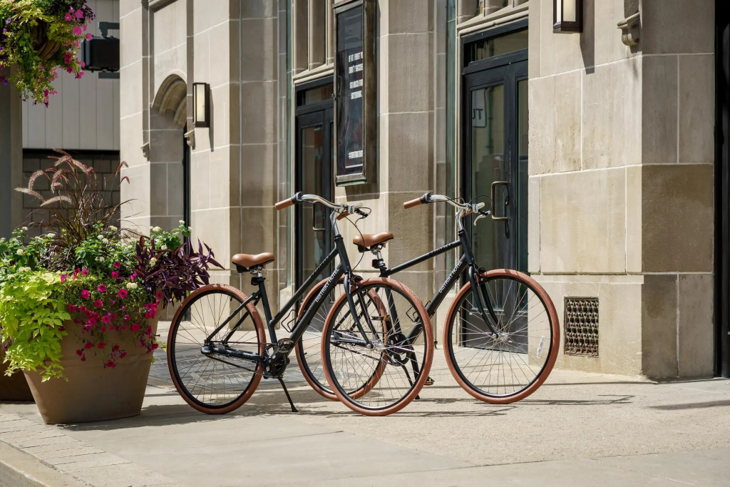 Joinery Hotel Pittsburgh, Curio Collection by Hilton