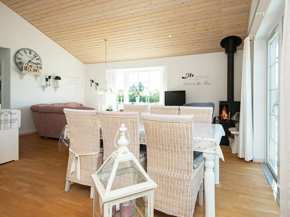 7 Person Holiday Home in Hemmet