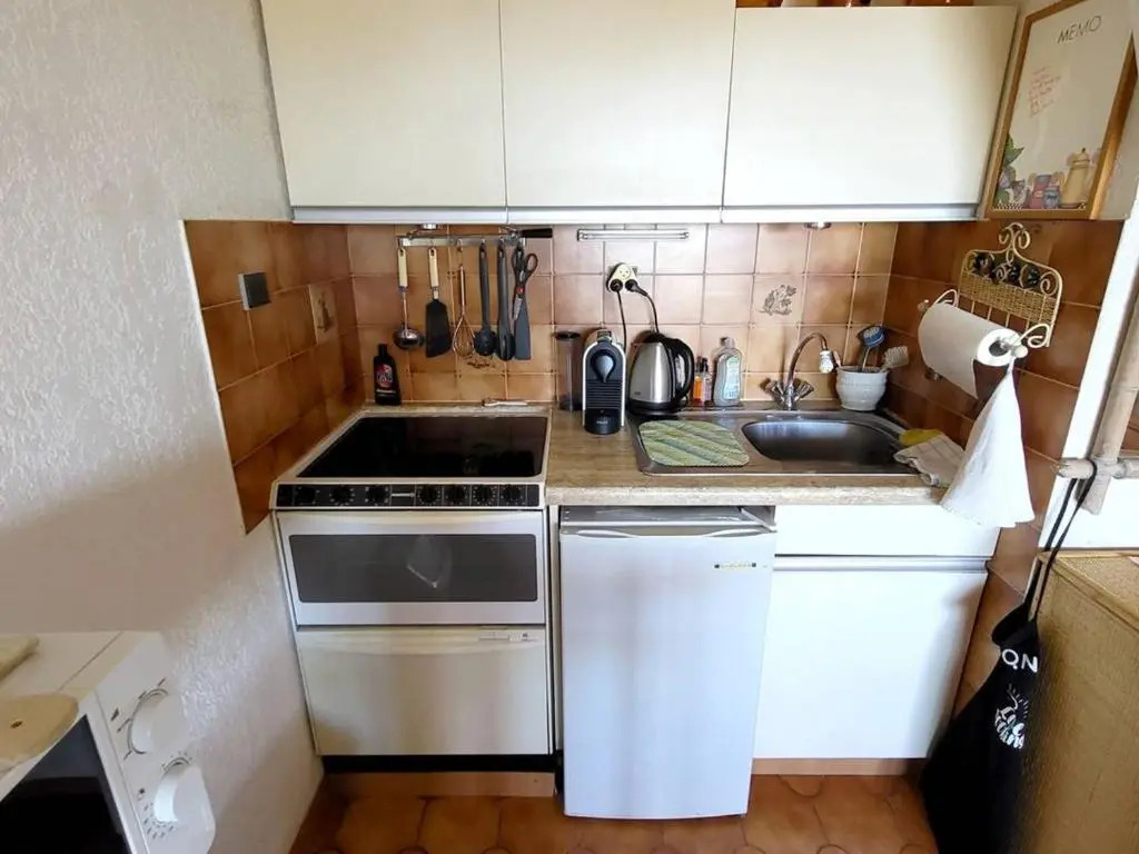 Appartement Six-Fours-les-Plages, 2 pièces, 4 personnes - FR-1-316-212