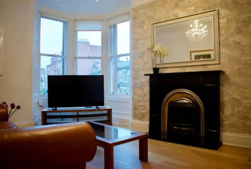 Traditional 2 Bedroom Flat With Views of Portobello Beach