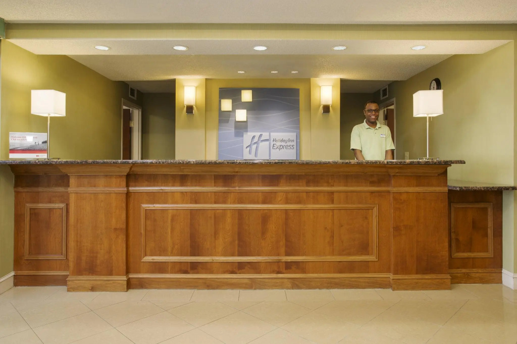 Sleep Inn & Suites Kalamazoo East