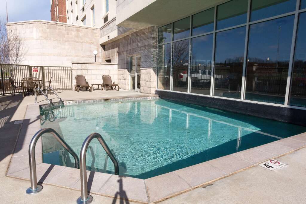 Drury Inn & Suites Cincinnati Sharonville