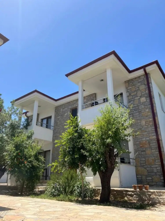 Gebora Suits & Tatil Evleri