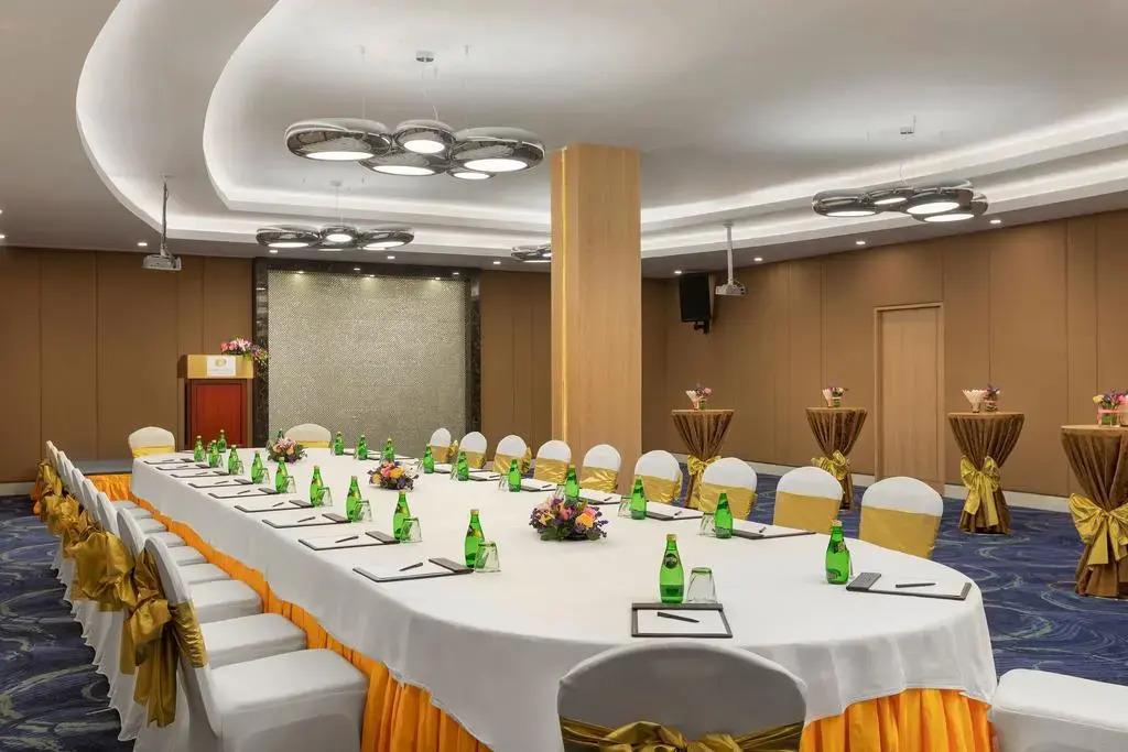 Grand Palace Hotel