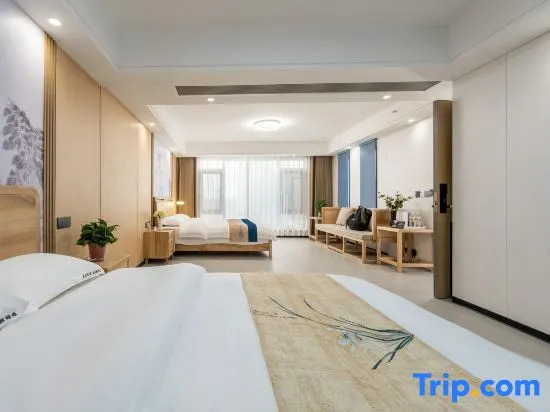Inkstone Embraces the Pearl Homestay