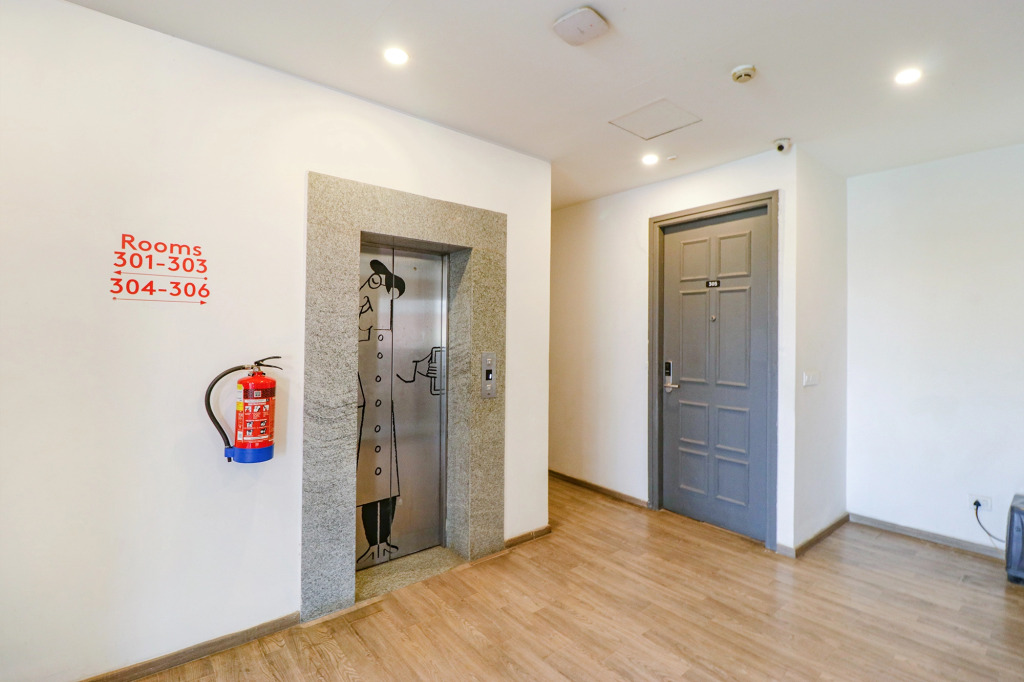 FabHotel Destiny Inn - Nr Medanta Hospital