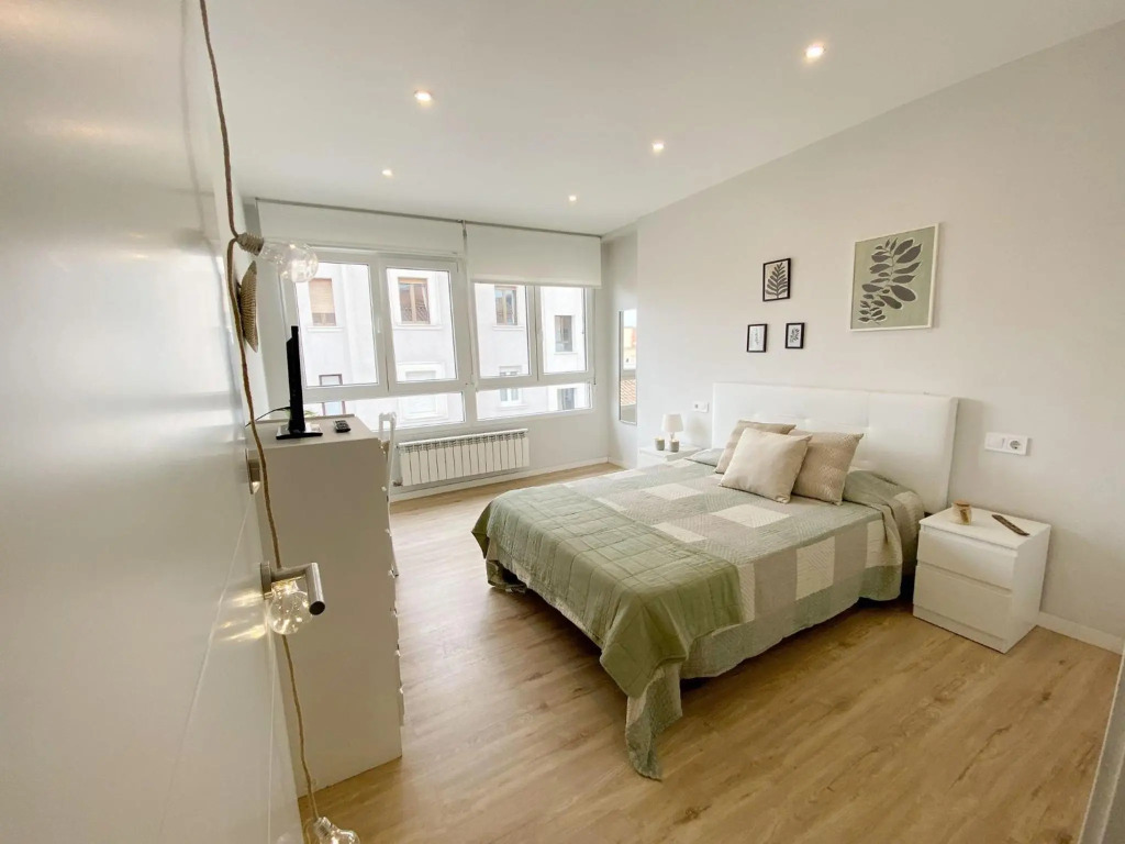 Bright Apartment In The Center Of Santander