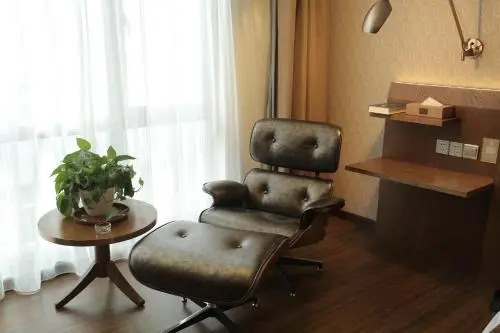 Wanfei Hotel (Longjiang Convention and Exhibition Center, Shunde, Foshan)