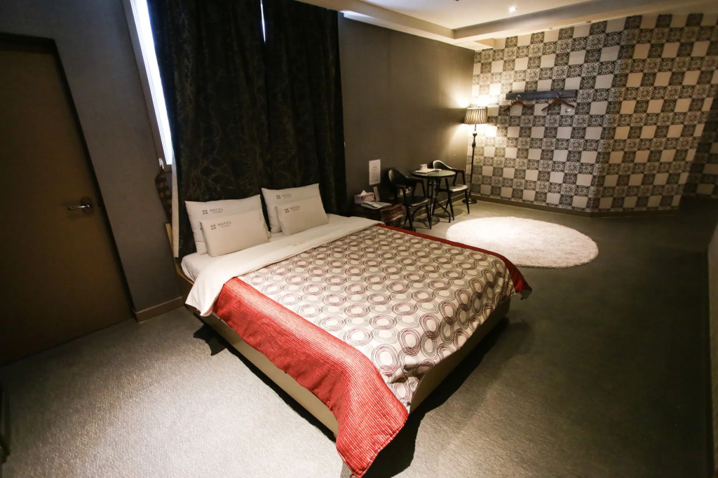 Pandora Hotel
