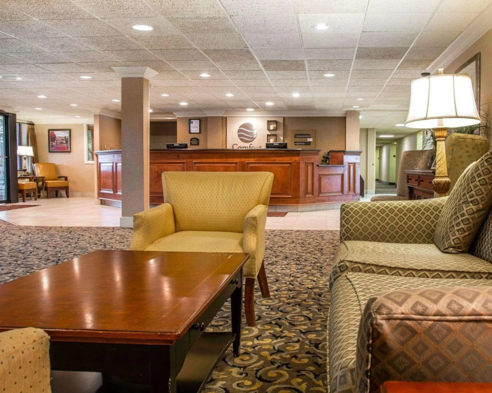 Wingate by Wyndham Livonia