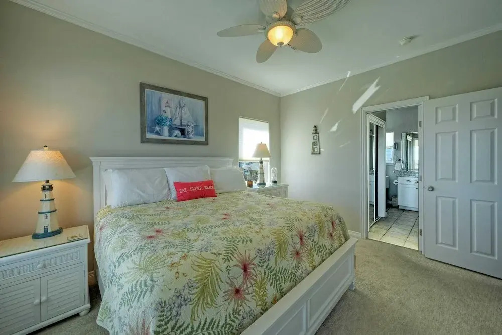 Coastal Soiree Ocean Views, Game Room, & Steps From Port Aransas Beaches