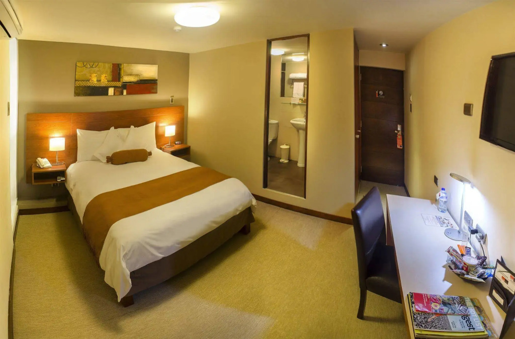 Sm Hotel And Business